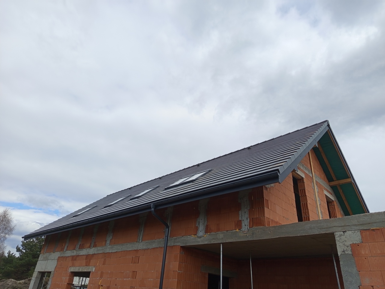 usługi dekarskie, wymiana dachu, pokrycia dachowe, montaż dachu, naprawa dachu