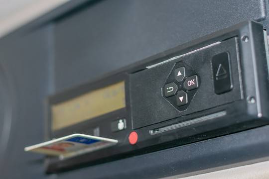 sprzedaż tachografów