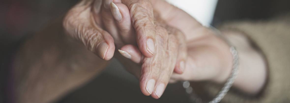 Opieka nad osobami starszymi - Karolina Ładnowska