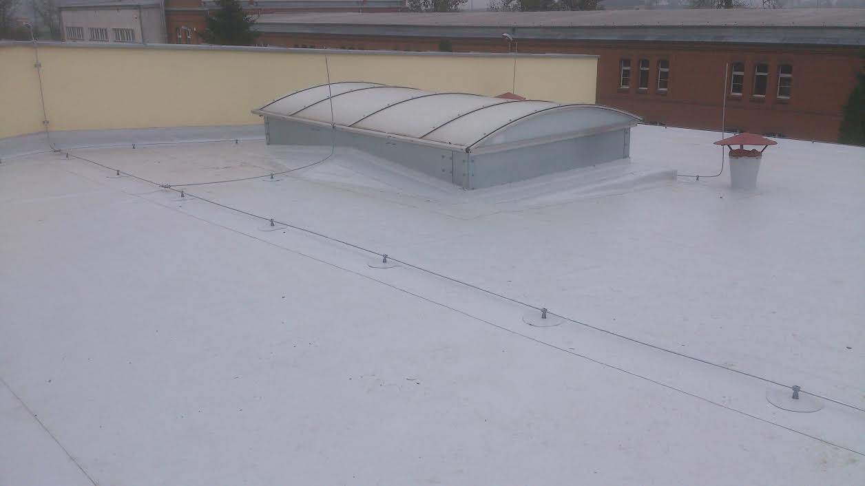 dekarstwo, pokrycia dachowe, dachówka, blacho-dachówka, dachy, papa, blacharka budowlana, podbitka