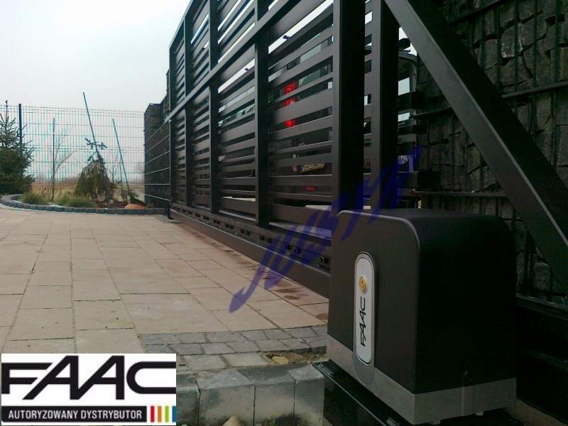 montaż siłowników