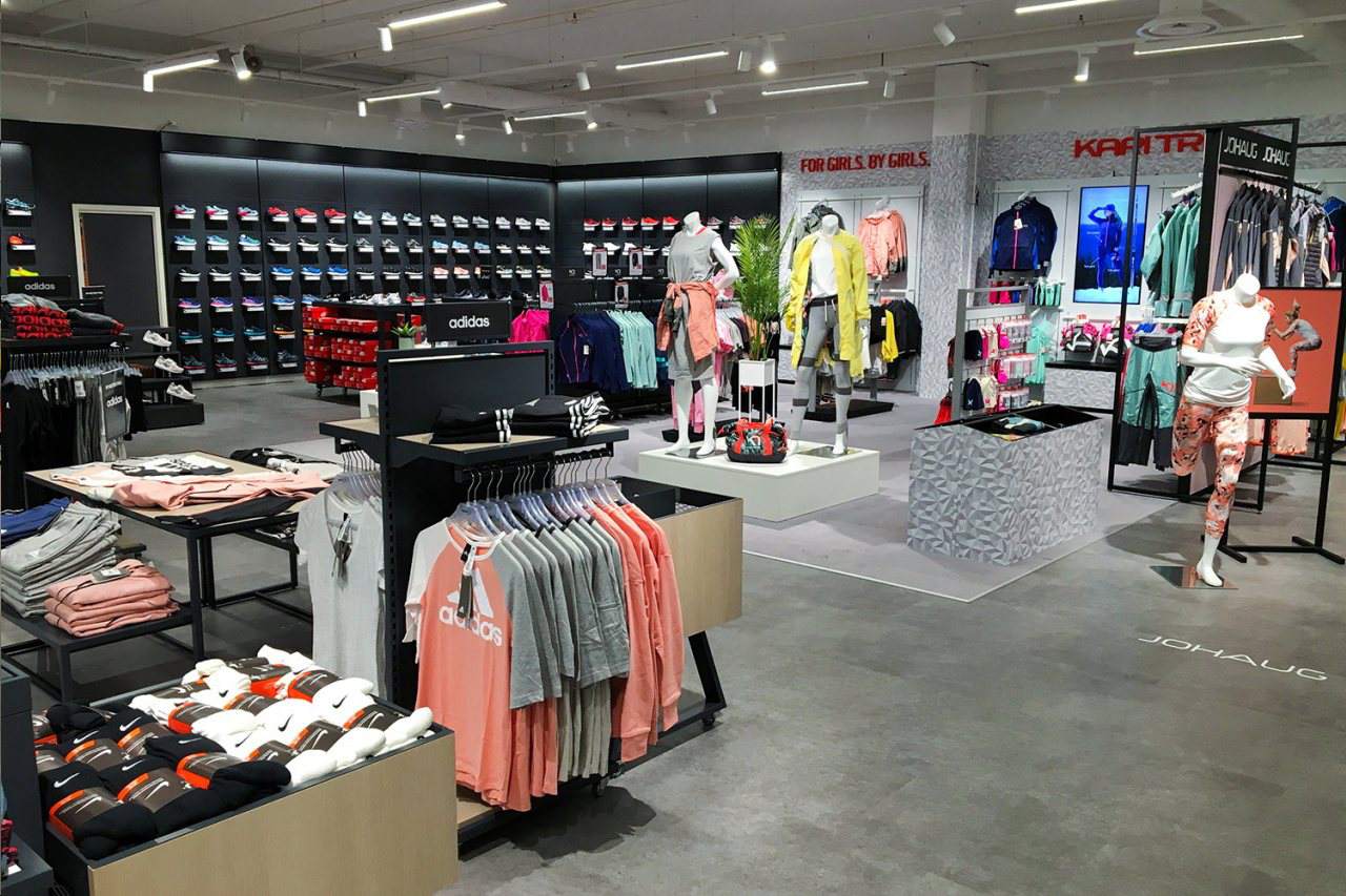aranżowanie sklepów odzieżowych