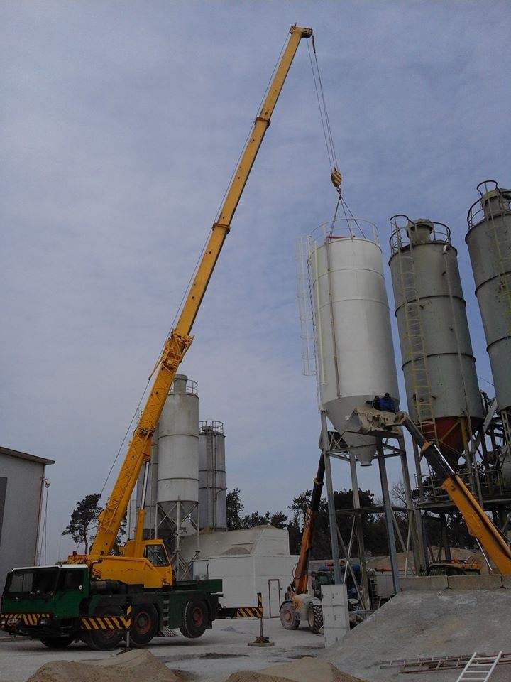 usługa podnośnikiem koszowym