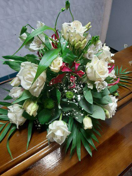 wiązanka na trumnę