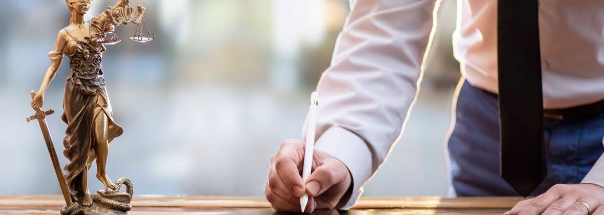 Krzysztof Łątkowski, adw., Kancelaria adwokacka