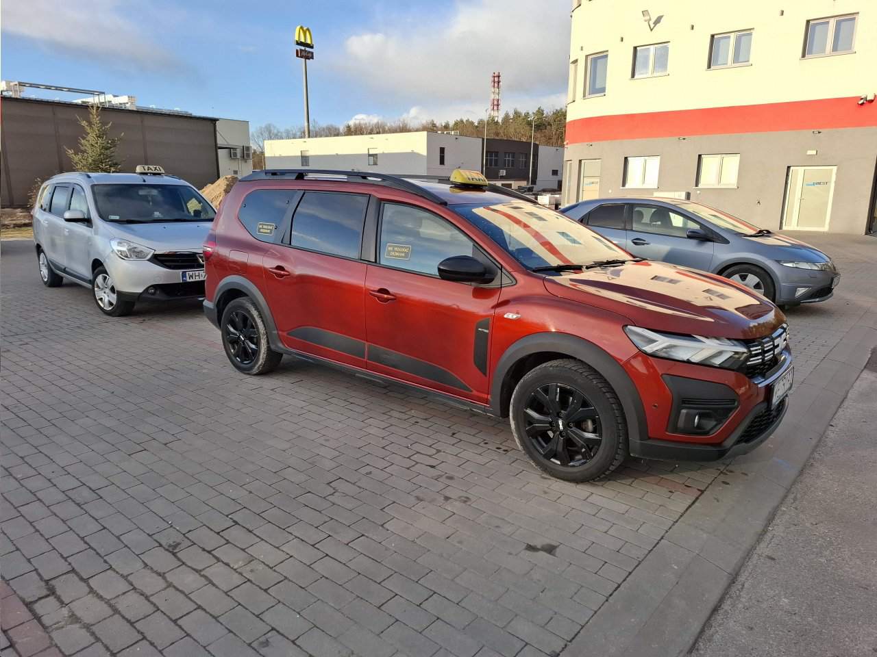 całodobowe taksówki