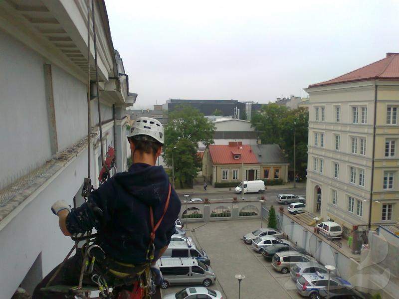 Montaż systemów odstraszających ptaki