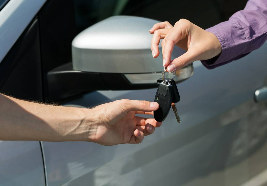 sprzedaż samochodów używanych