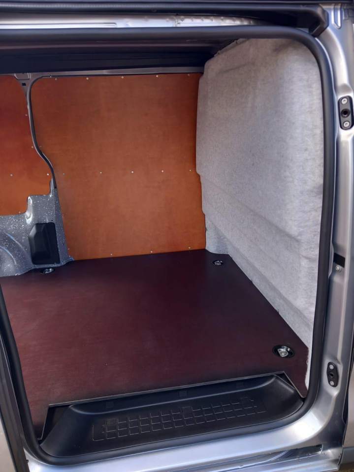 zabudowy samochodów