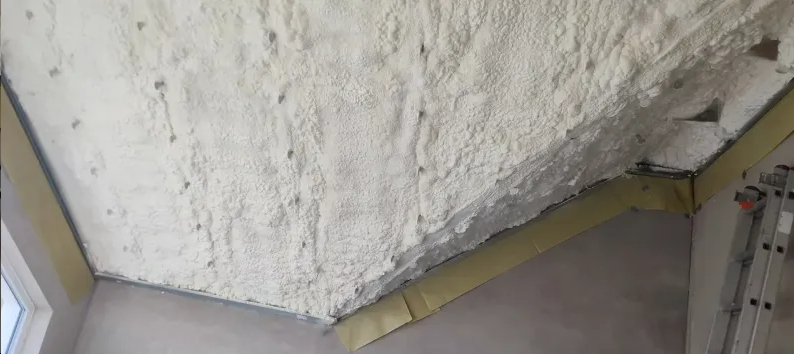 ocieplanie natryskowe