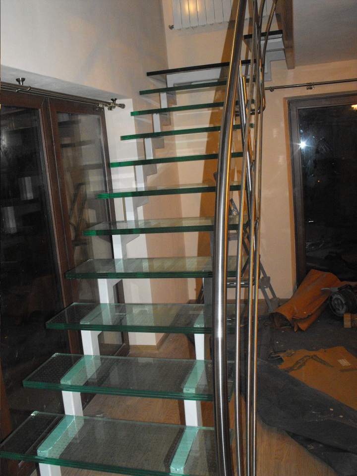 schody szklane