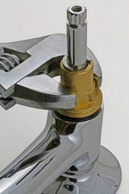 usługi wodno-kanalizacyjne, przyłącza domowe