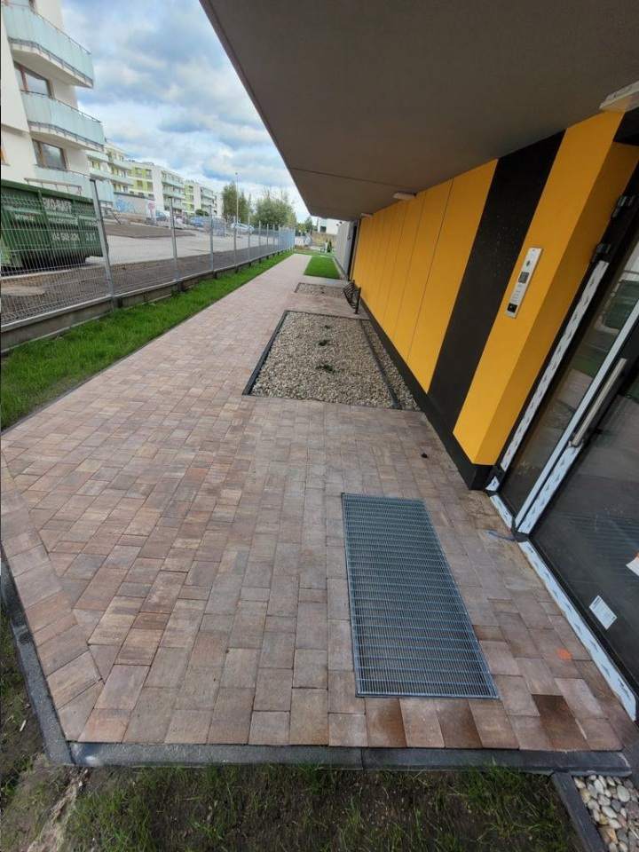 układanie kostki brukowej