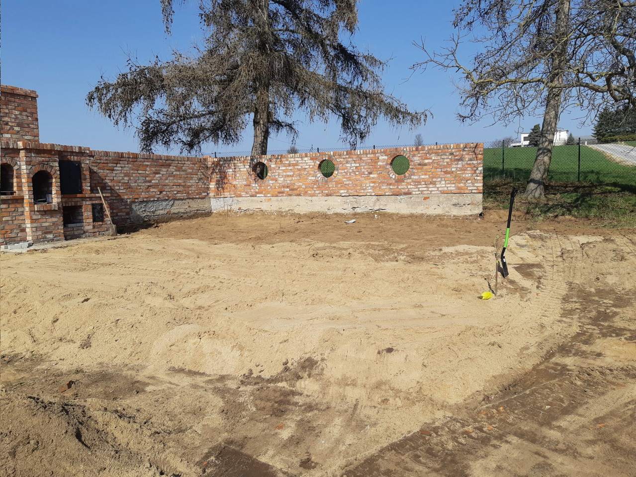 wykopy pod przyłącza gazowe