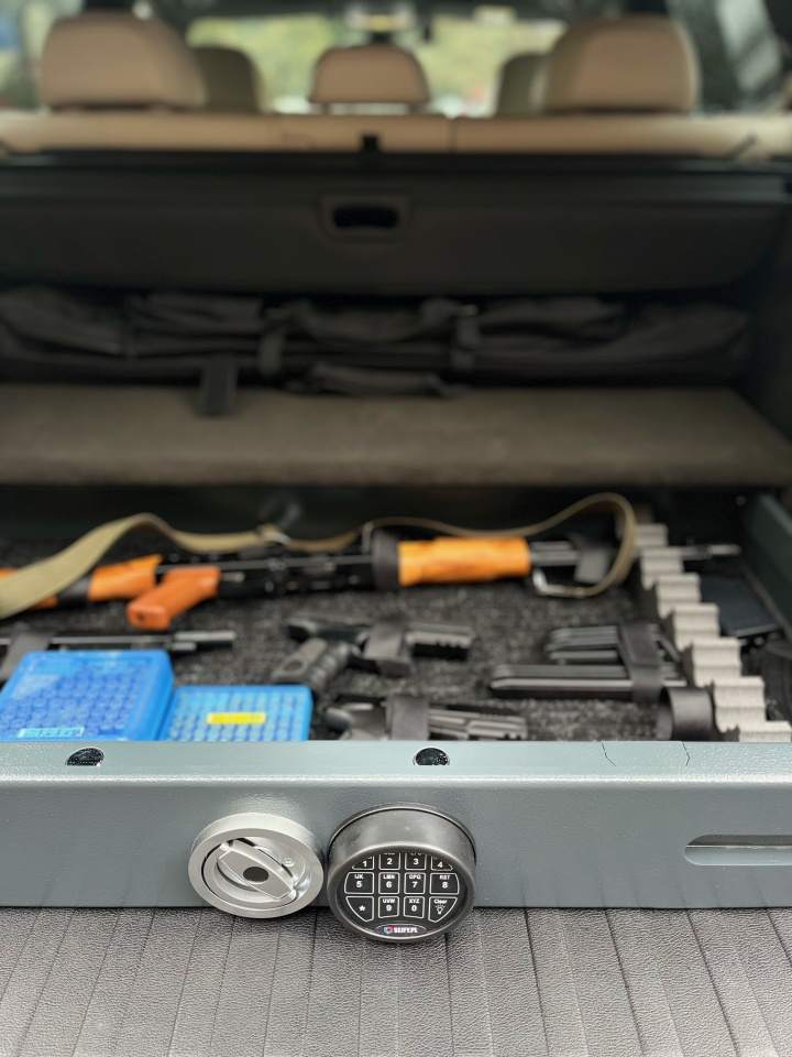 A.R. Luxury Transport