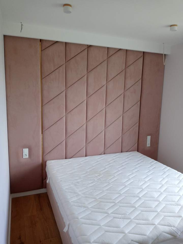 ściana tapicerowana