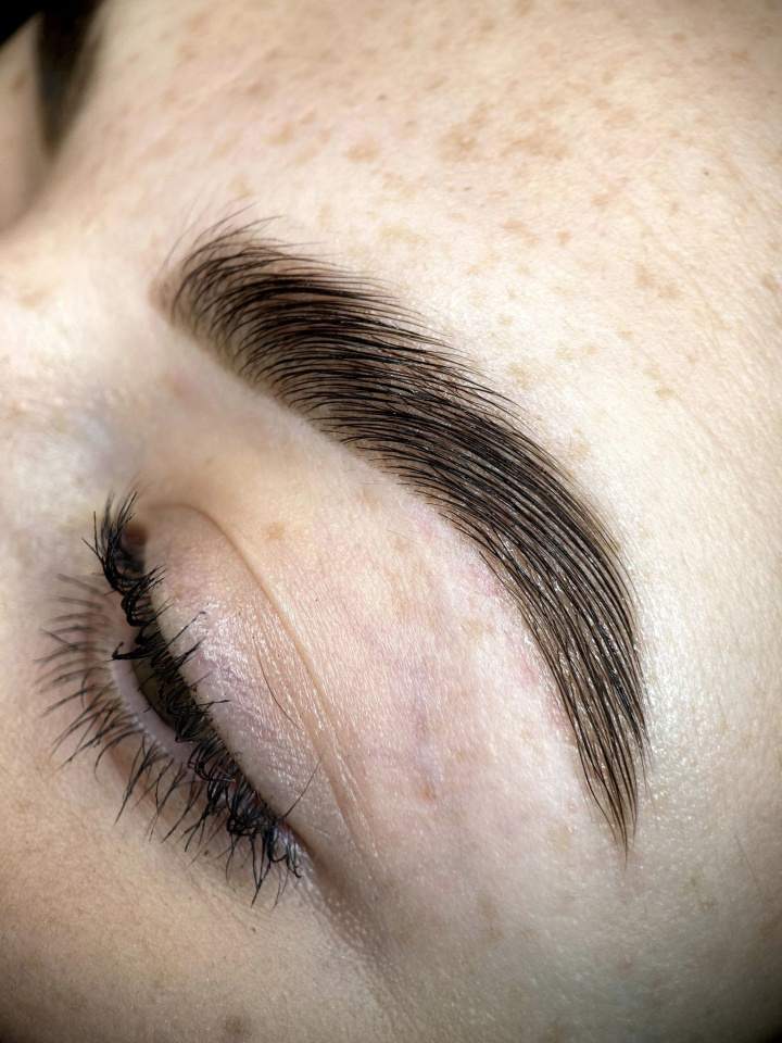 stylizacja paznokci hybrydowych