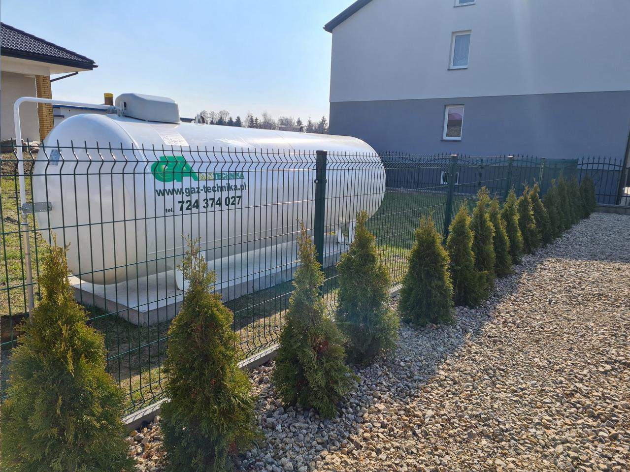 zbiornik gazu na działce