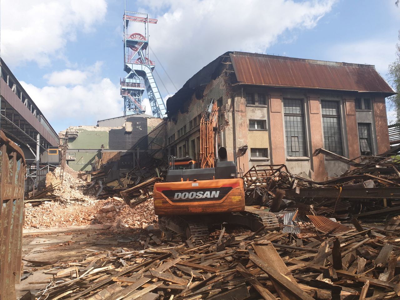 Nadzór i projekty robót rozbiórkowych obiektów przemysłowych