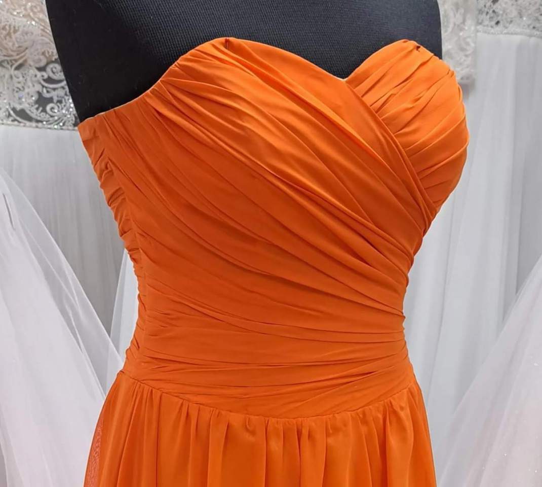 suknia pomarańczowa