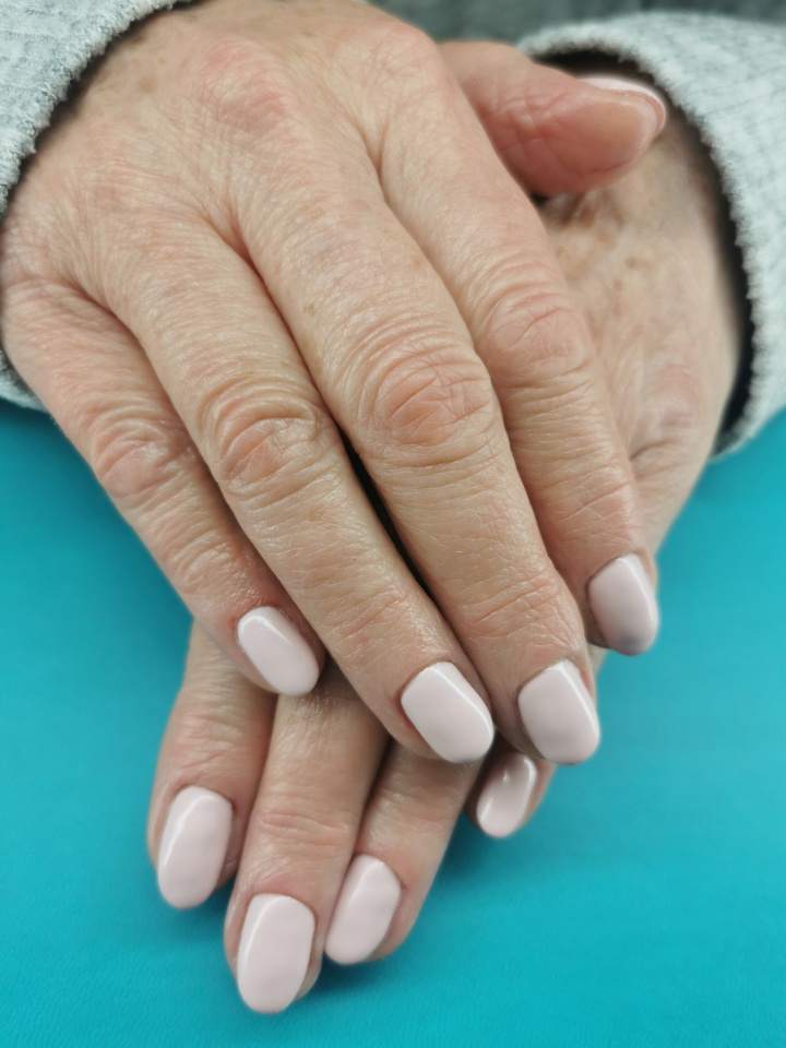 zabiegi na dłonie, zabiegi na stopy, zabiegi na twarz