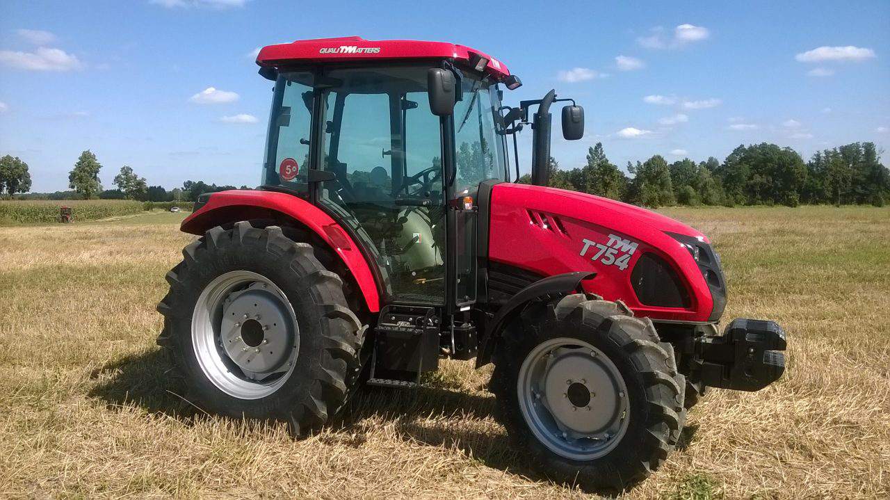 importer ciągników tym