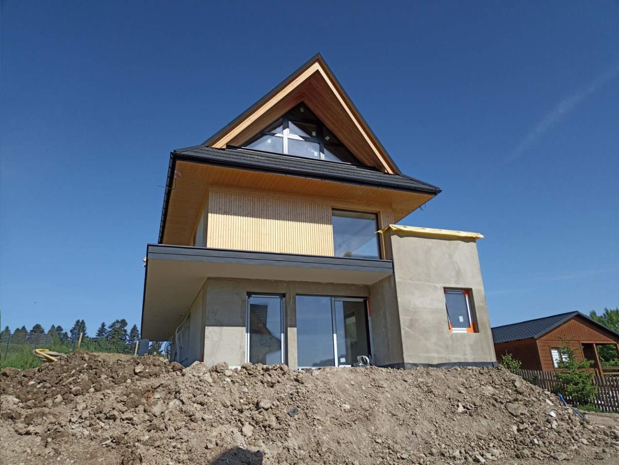 profesjonalne usługi budowlane, budowa domów od podstaw, usługi remontowo-budowlane