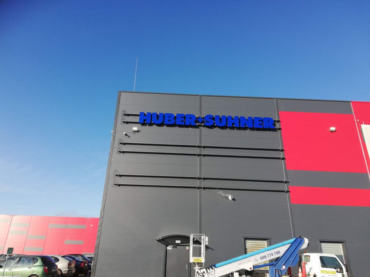 litery wielkoformatowe