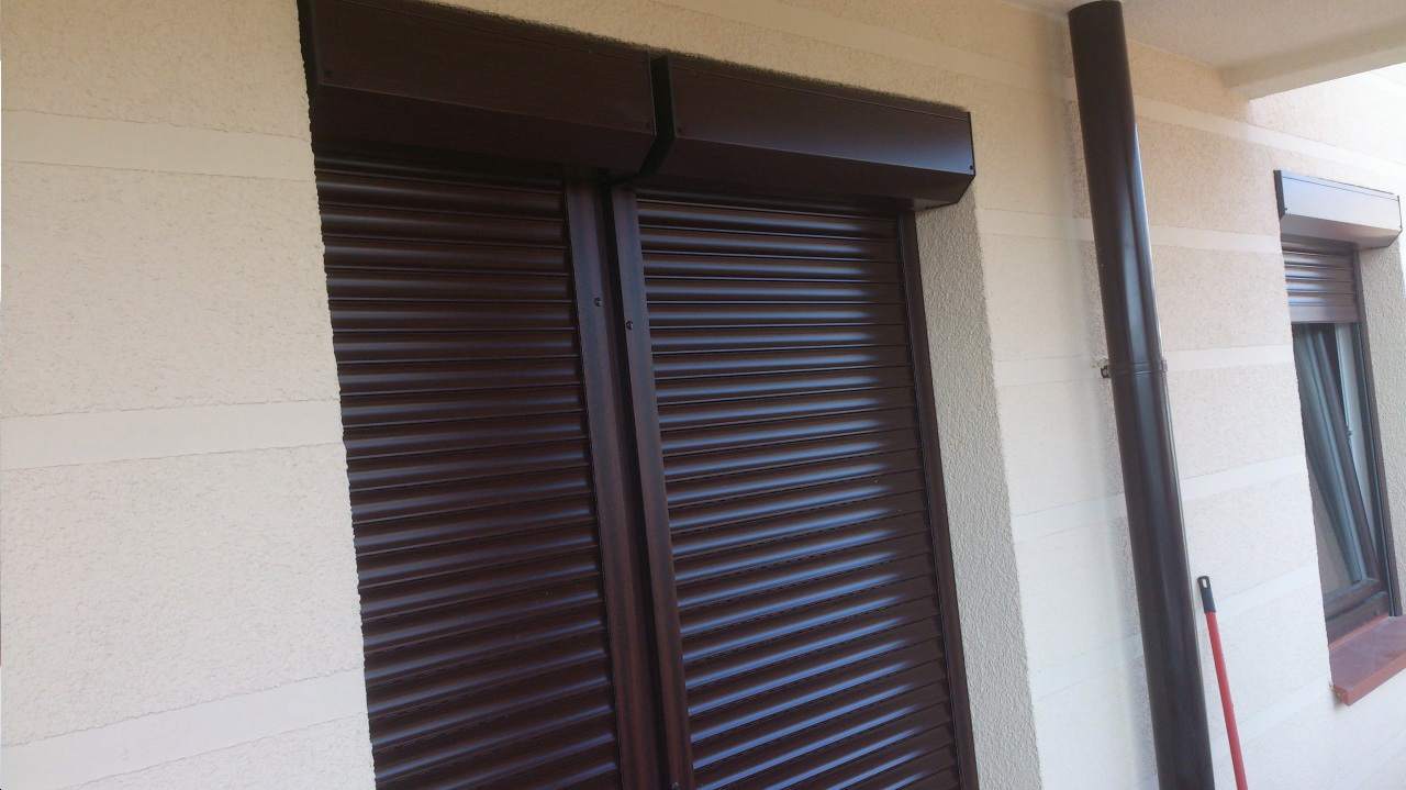 osłony okienne, dekoracje okienne, dekoracje ścienne