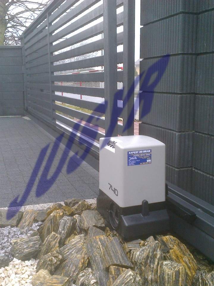 montaż automatycznych napędów do bram