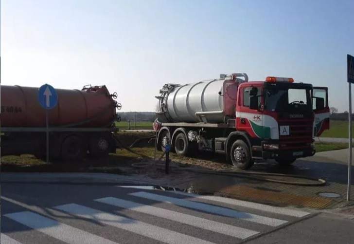 wywóz płynnych nieczystości