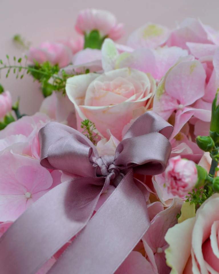 kwiaty, bukiety z kwiatów żywych, kompozycje kwiatowe