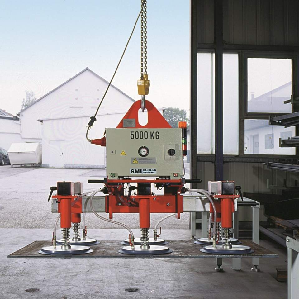 dystrybutor urządzeń transportu bliskiego