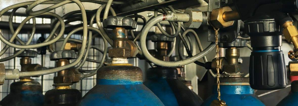 Projekty instalacji gazów medycznych Andrzej Komisarz