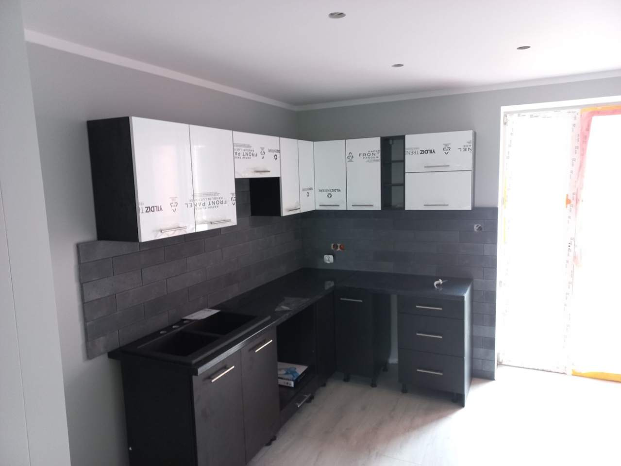 usługi remontowe, remont łazienki, remont kuchni, wykończenie wnętrz