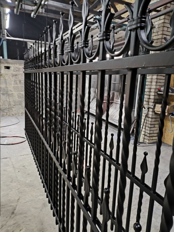 malowanie proszkowe elementów metalowych