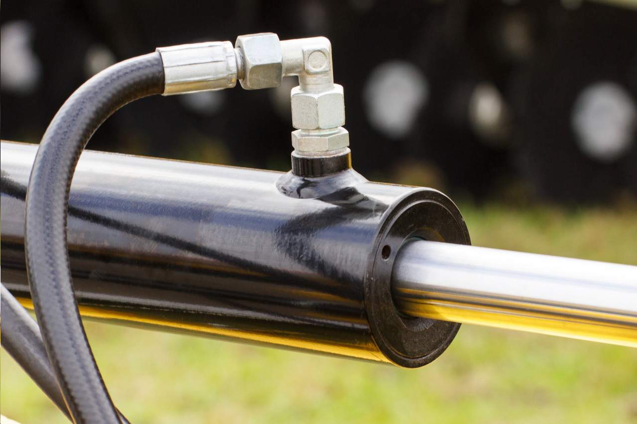 naprawa siłowników hydraulicznych