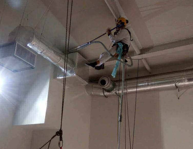 czyszczenie na wysokości