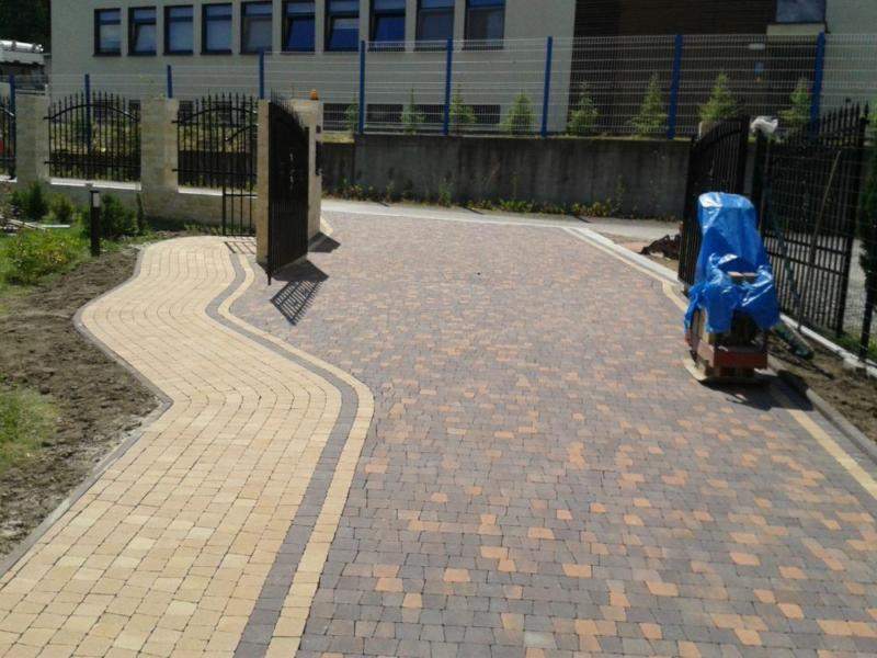 układanie kostki brukowej