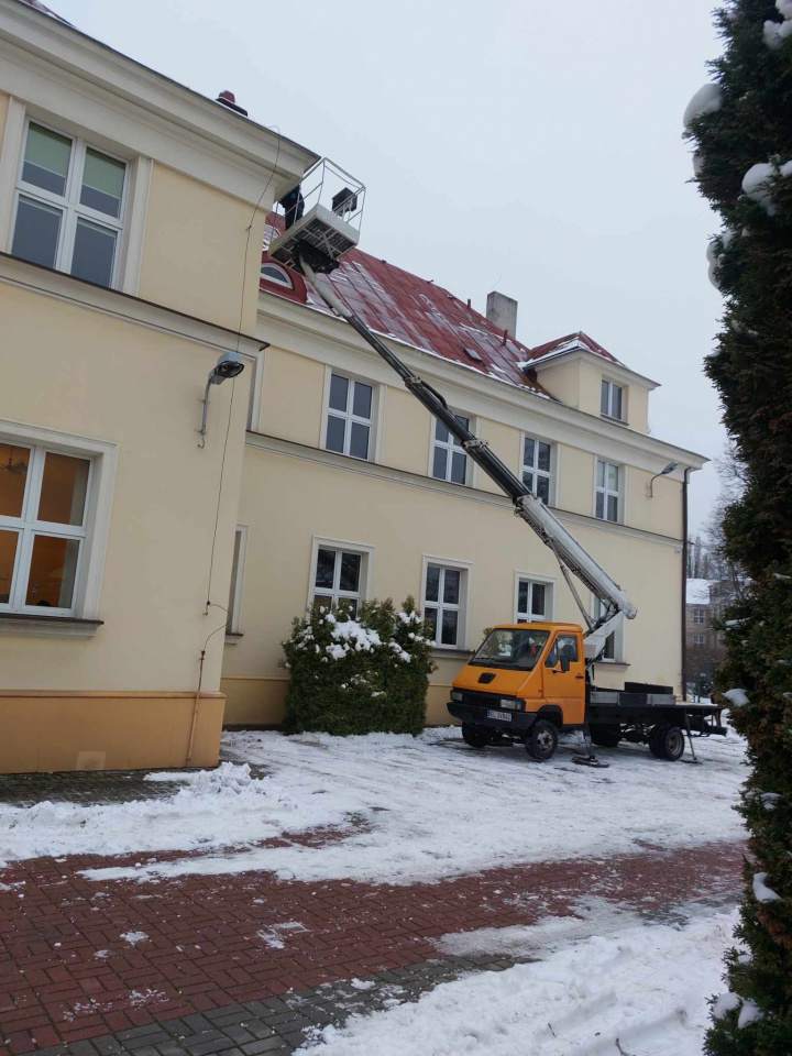 usługi podnośnik koszowym