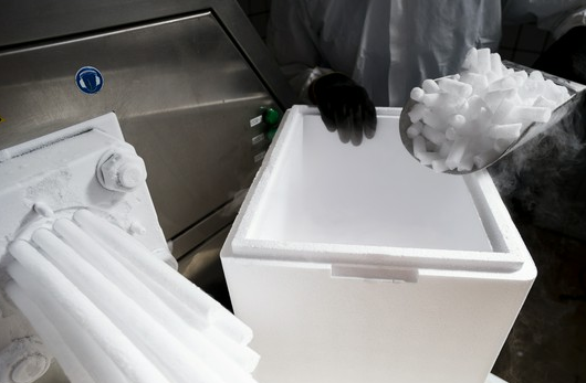 sprzedaż suchego lodu