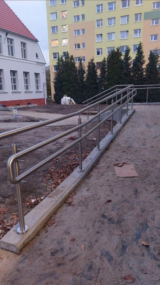 okapy przyścienne nierdzewne