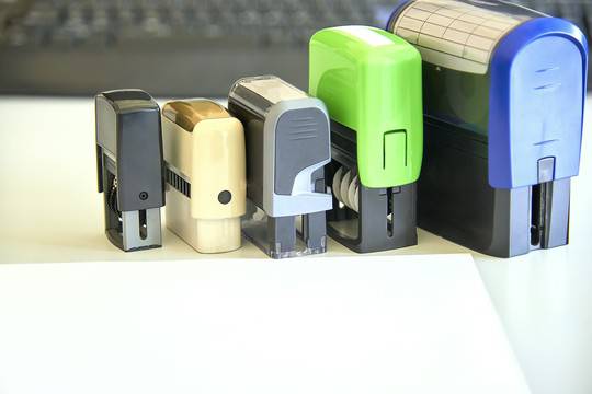 pieczątki wielokolorowe