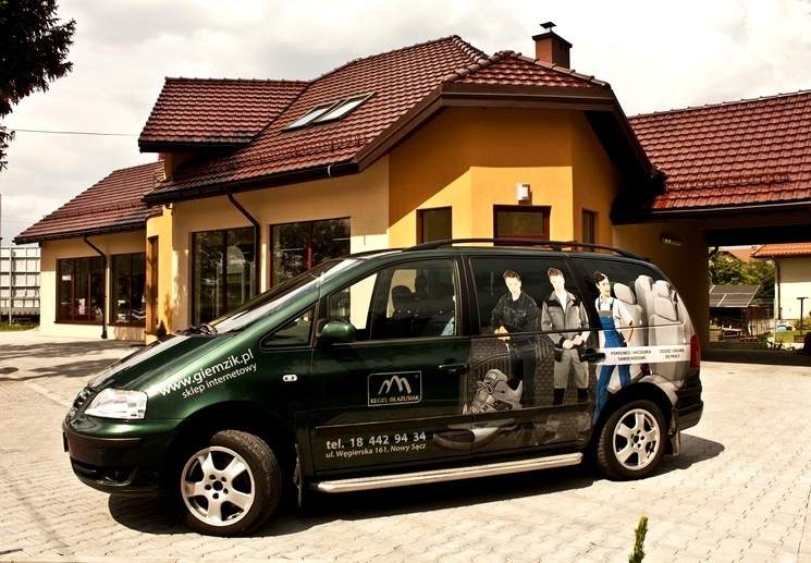 kombinezony, fartuchy, spodnie, akcesoria samochodowe, dywaniki samochodowe, pokrowce