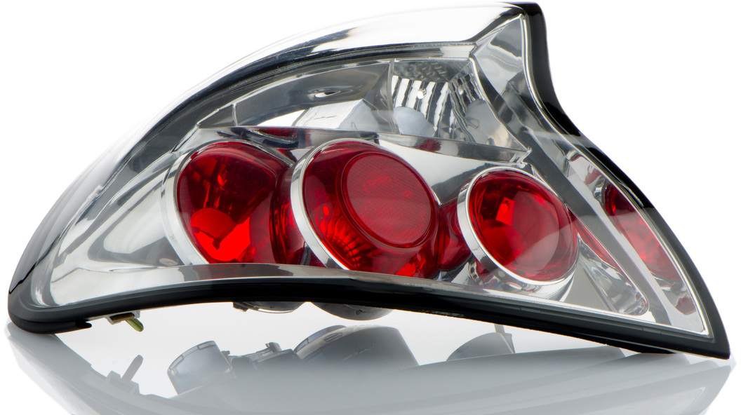 sprzedaż części samochodowych