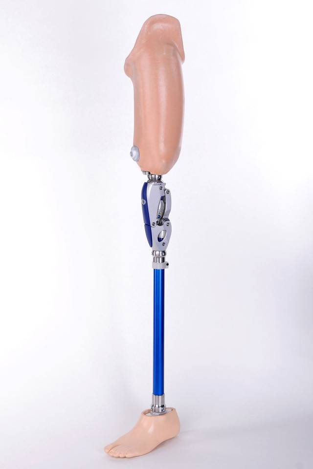 protezy kończyn dolnych