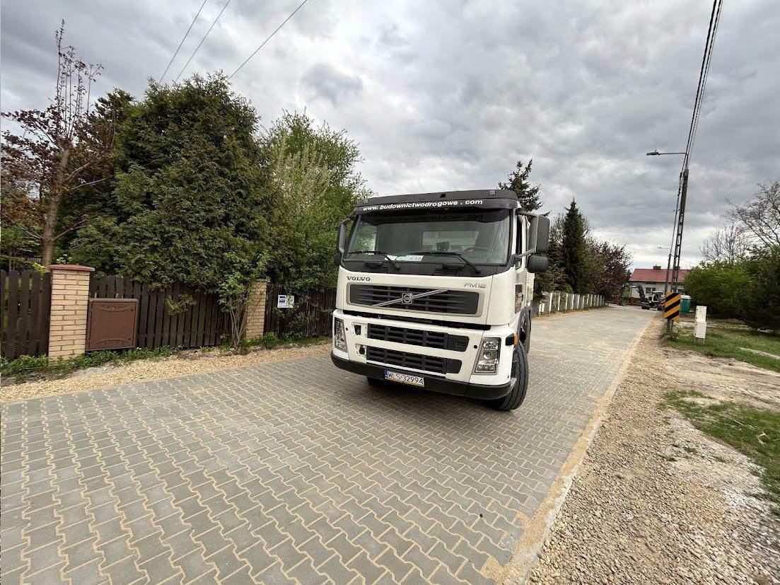 układanie kostki brukowej