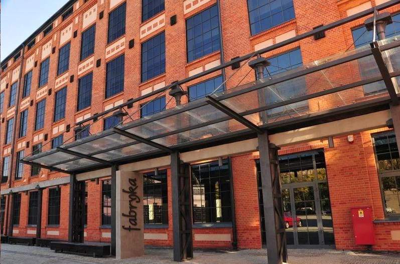 budowa obiektów usługowych