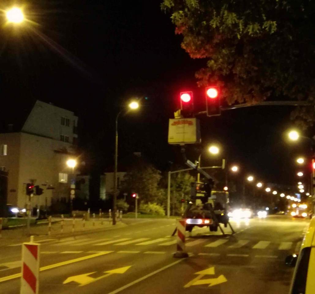 Czasowe zmiany w sygnalizacji świetlnej