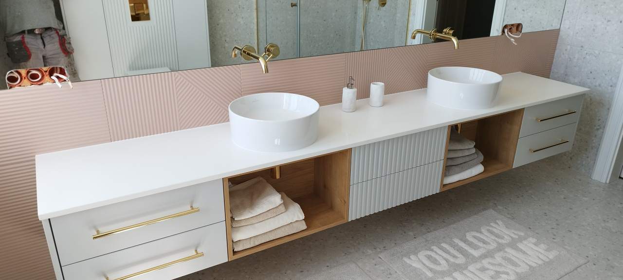 blaty kuchenne kamienne, schody kamienne, blaty łazienkowe kamienne, usługi kamieniarskie